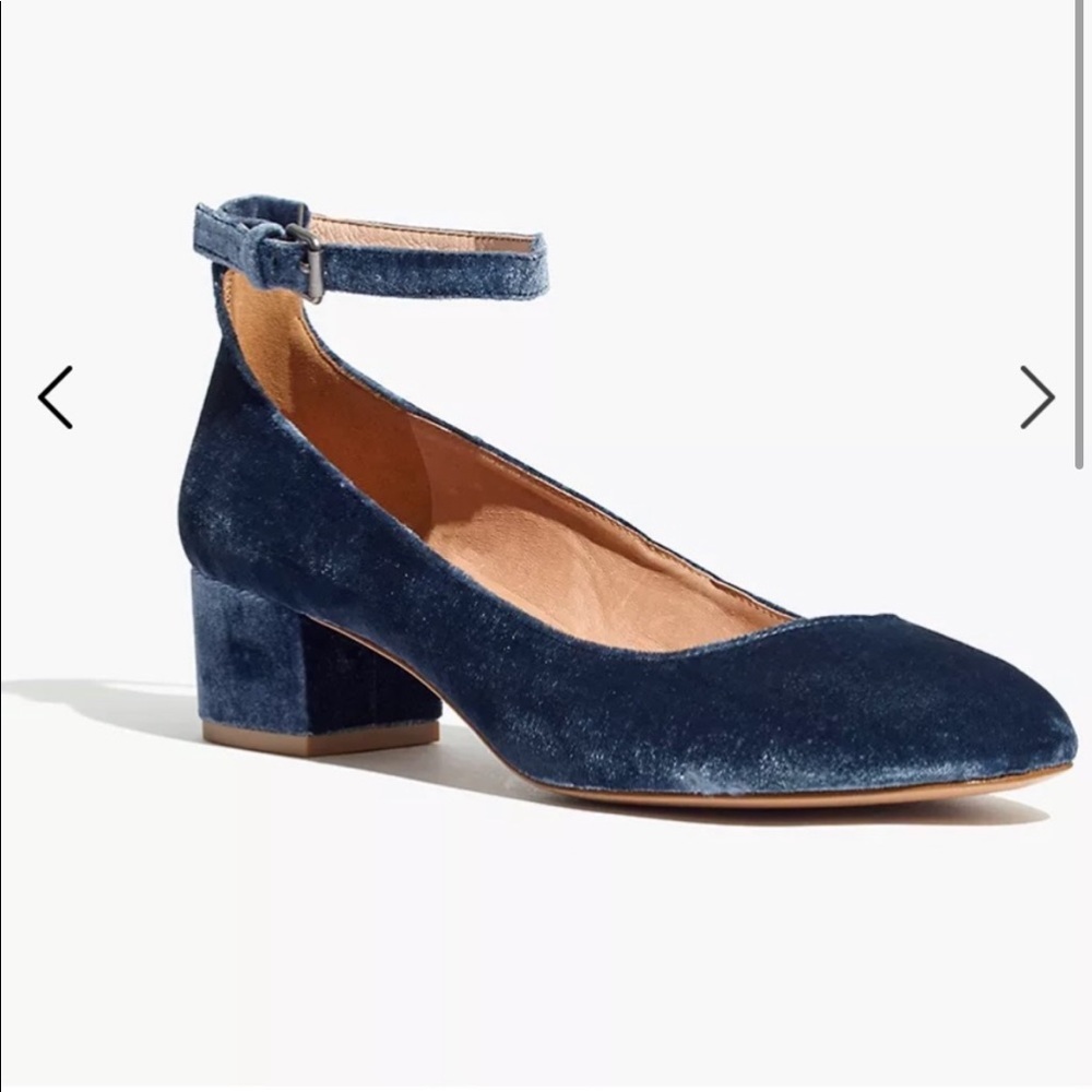 Madewell Navy Velvet Block Heel Pumps